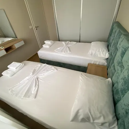 Alex Lungo Mare Lägenhet Vlorë