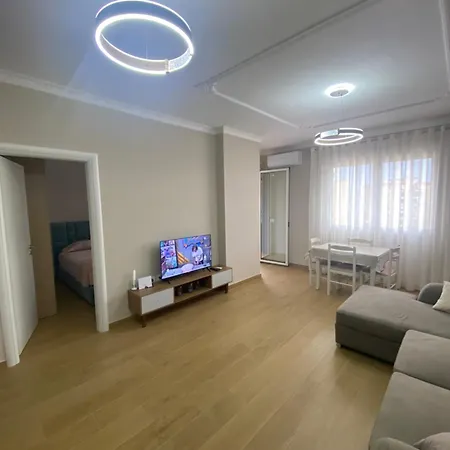 Lungo Mare Apartment Vlore