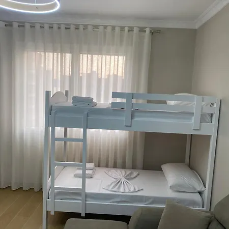 Alex Lungo Mare 아파트 *